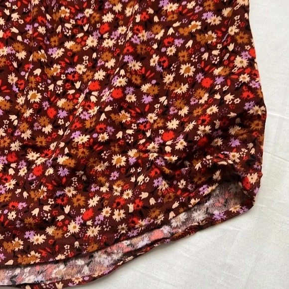 Madewell Rhyme Floral Top in Spring Floral Rusted - Picture 5 of 8
